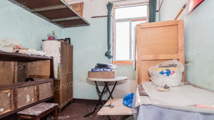 安图路2弄二手房实景图