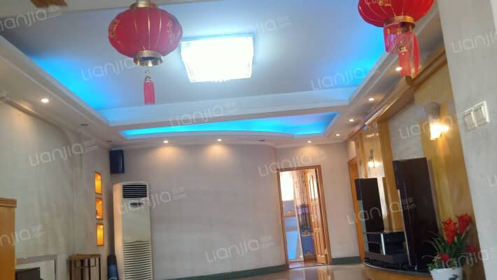 白岩路一巷二手房实景图