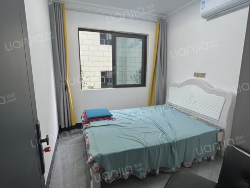 合租·蓉海悦府 6居室 南卧