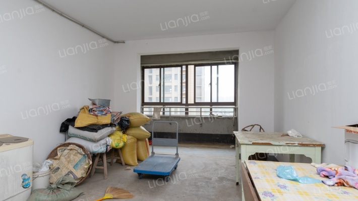 句容市北部新城拆迁安置小区二手房实景图