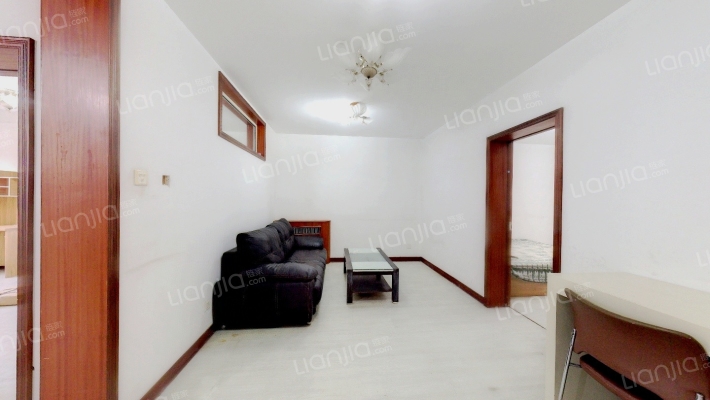 38中宿舍二手房实景图