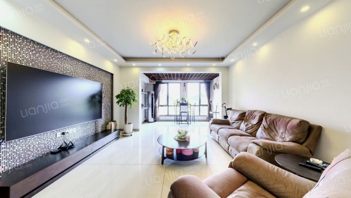 保利港湾国际二手房实景图