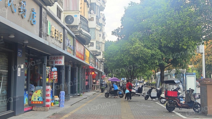 鸿瑞苑二手房实景图