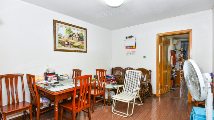 淞滨路765弄二手房实景图