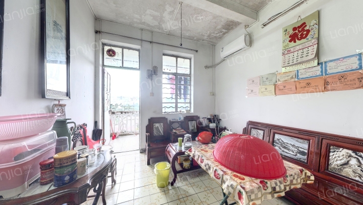 省建工大院二手房实景图