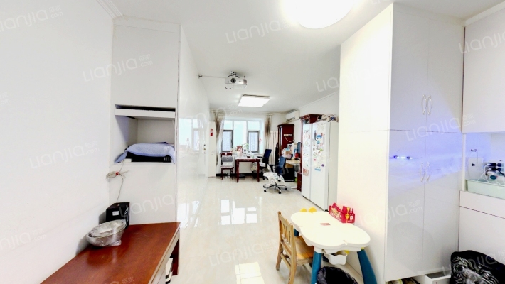 中加大厦二手房实景图