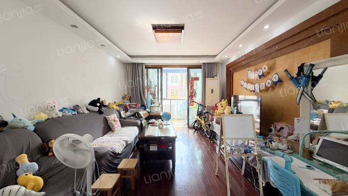 浦江世博家园二街坊二手房实景图