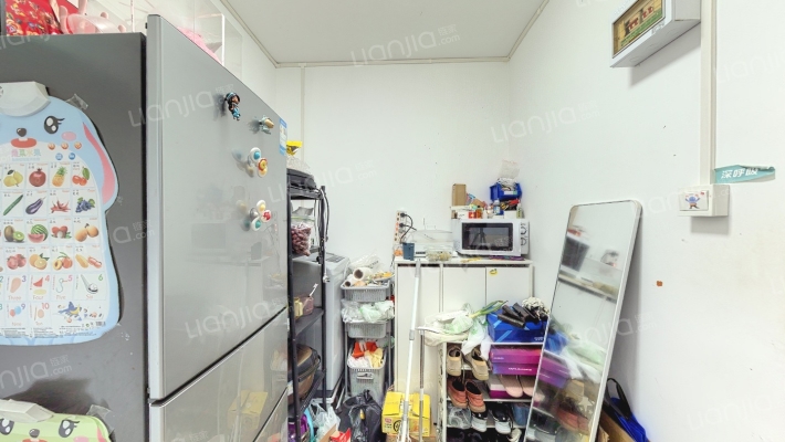 新安中里二手房实景图