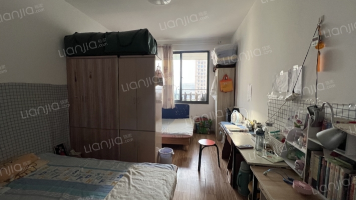 南艳瑞景二手房实景图