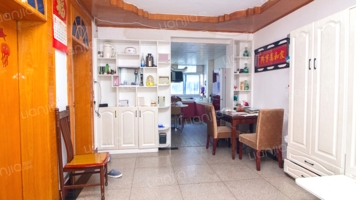 跑马山路4号二手房实景图