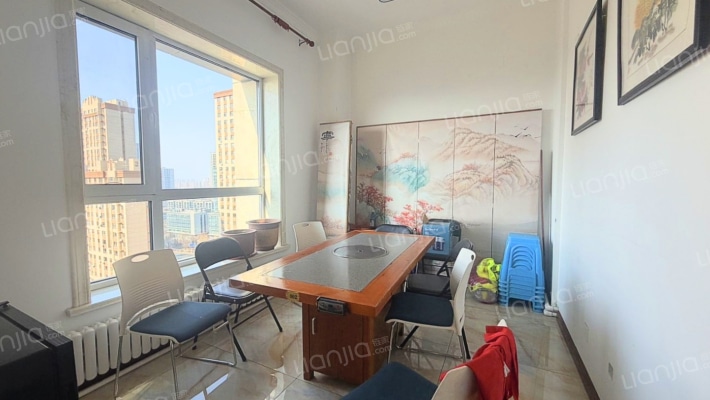 君盈身份广场二手房实景图