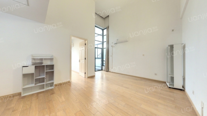 东南华庭二手房实景图