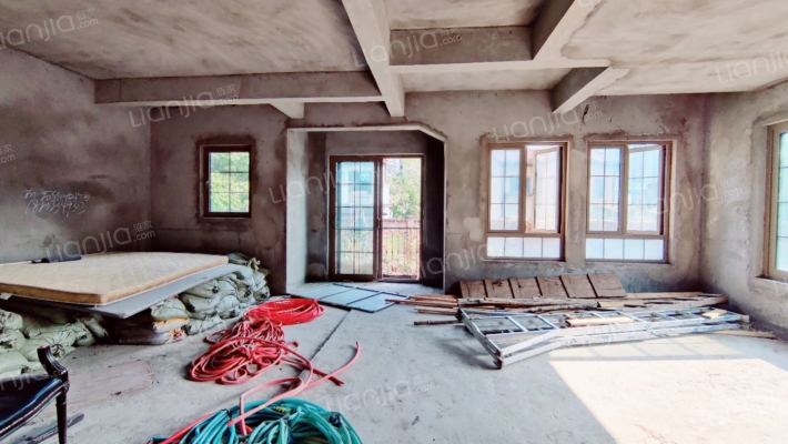 坡岭顿小镇二手房实景图