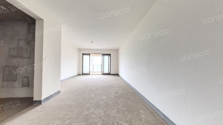 新江与城清晖岸二手房实景图