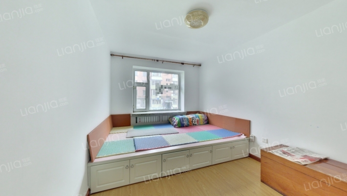 奥威5514小区二手房实景图