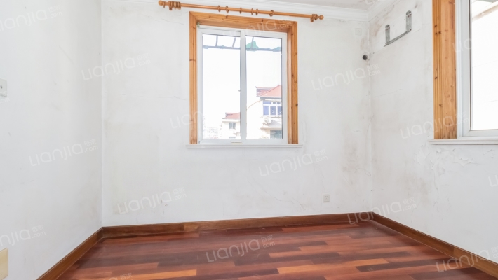 安图新村二手房实景图