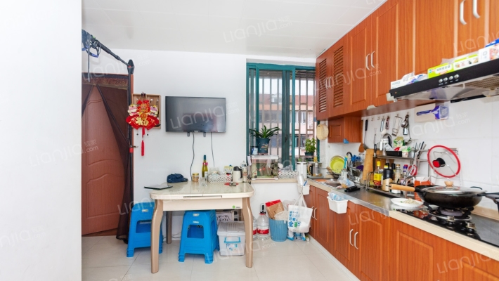 泗塘六村二手房实景图