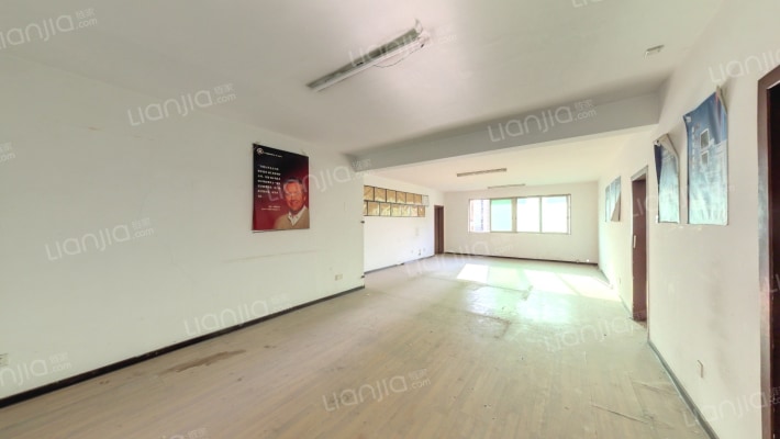 标志商务楼二手房实景图