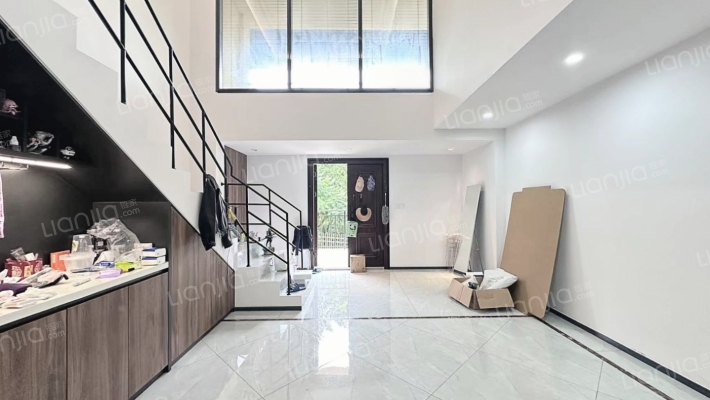 伴山丽苑二手房实景图