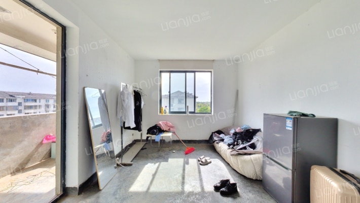 凌港城二手房实景图