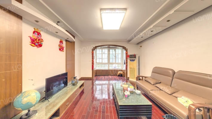 华盛名门二手房实景图