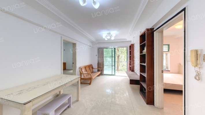 湖畔豪庭二手房实景图