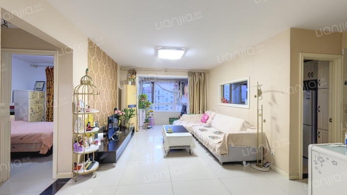 金隅七零九零二手房实景图