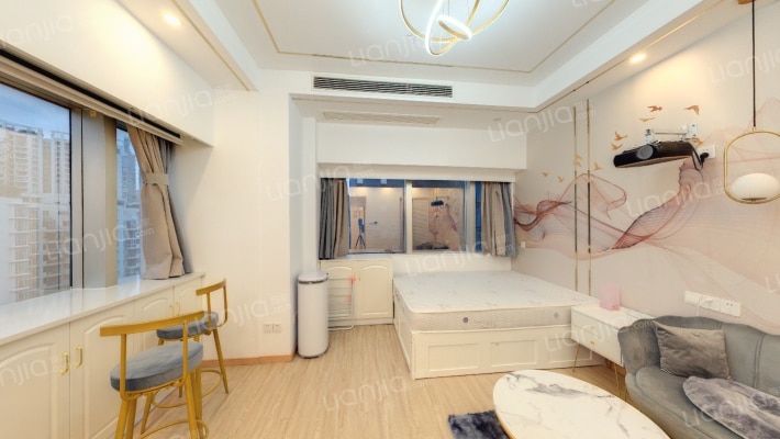 汤臣中心二手房实景图