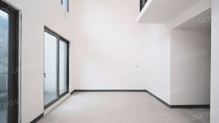 华侨城天澜美墅三期二手房实景图