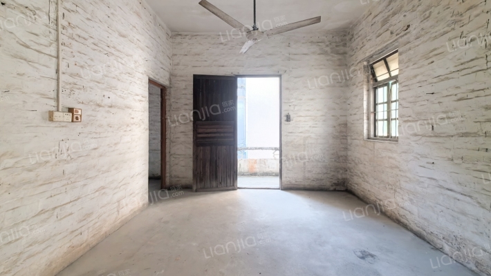 陈村自建房锦龙居委会二手房实景图