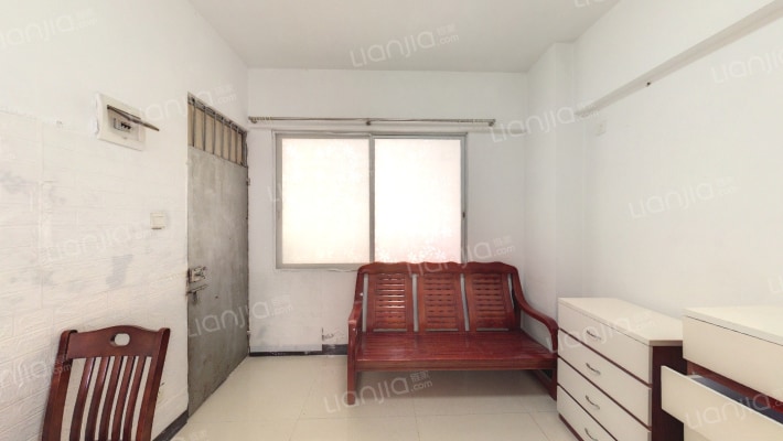 寺右南路二手房实景图