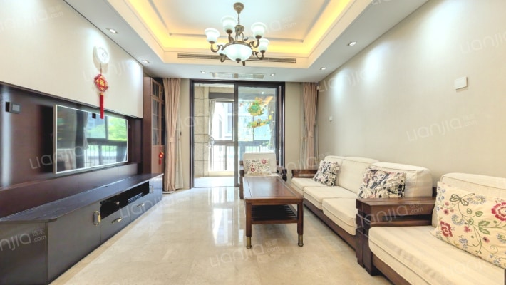 绿地海珀璞晖二手房实景图