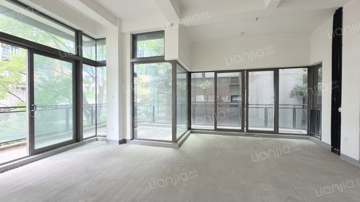 麓湖生态城玲珑屿二手房实景图