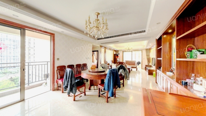 世茂湖滨首府D区二手房实景图