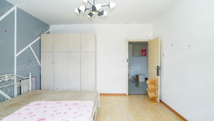 保利湖畔阳光苑二期二手房实景图