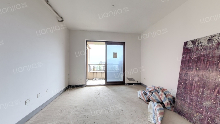 龙湖两江新宸云麓二手房实景图