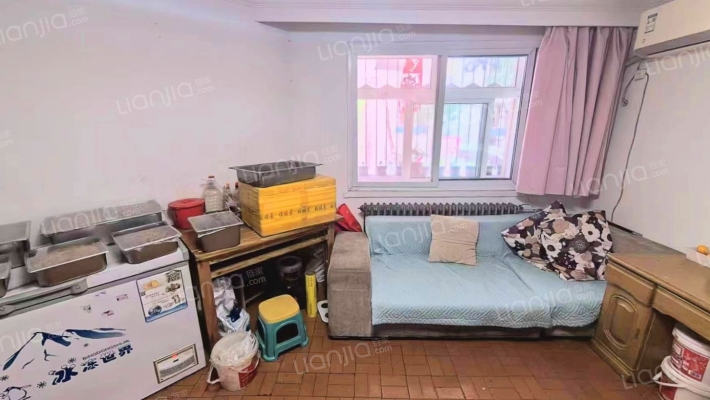 荷月里二手房实景图