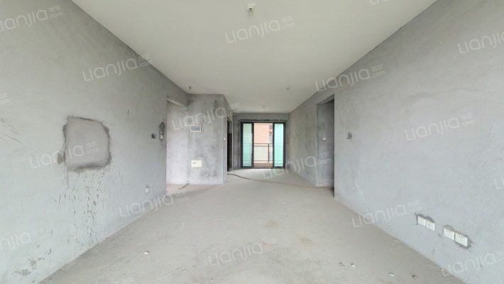 德盛尚峰二手房实景图