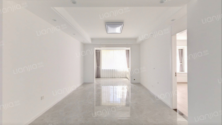 世茂海滨花园东区二手房实景图