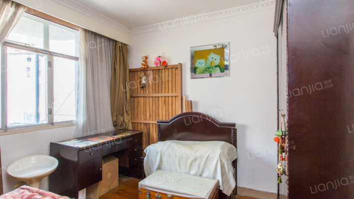 桃浦七村雪松苑二手房实景图