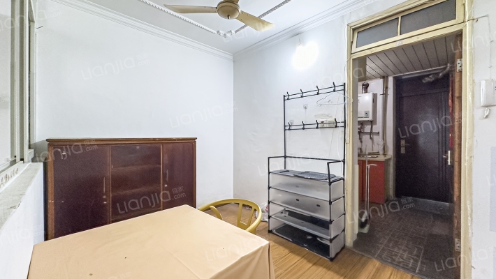 沙申新村二手房实景图