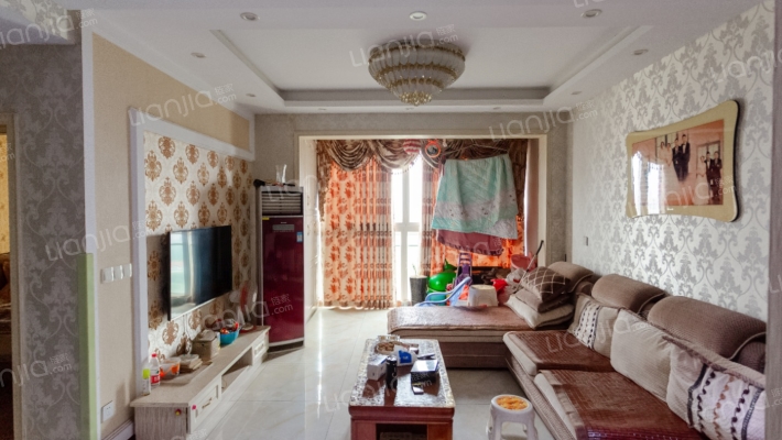 财富广场二手房实景图