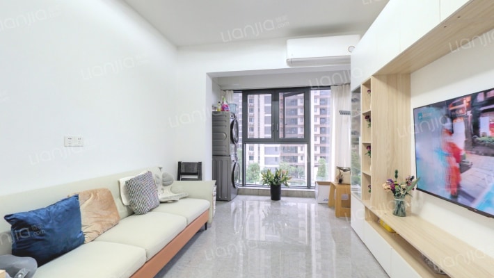 长江青年城B区二手房实景图