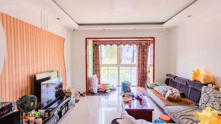 渝鸿金岸二手房实景图