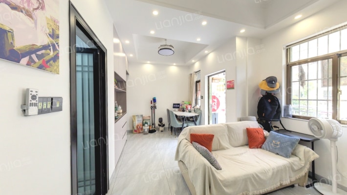 新城市广场二手房实景图