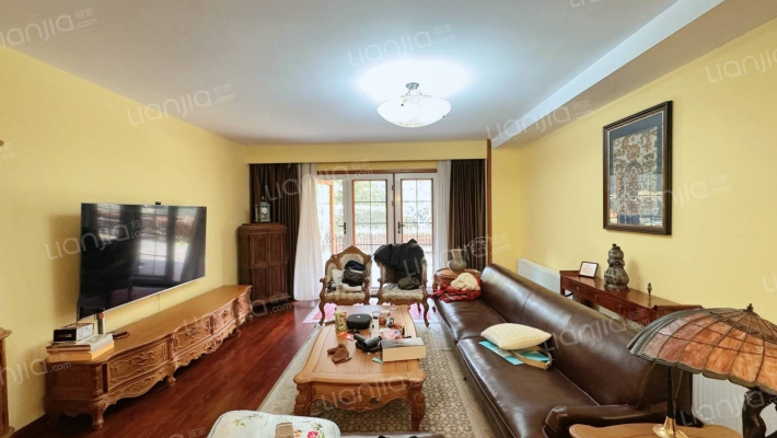 西庭网球俱乐部和公寓二手房实景图