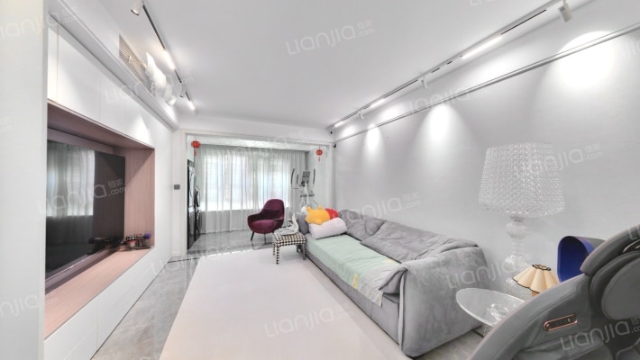 卓越江岸二手房实景图