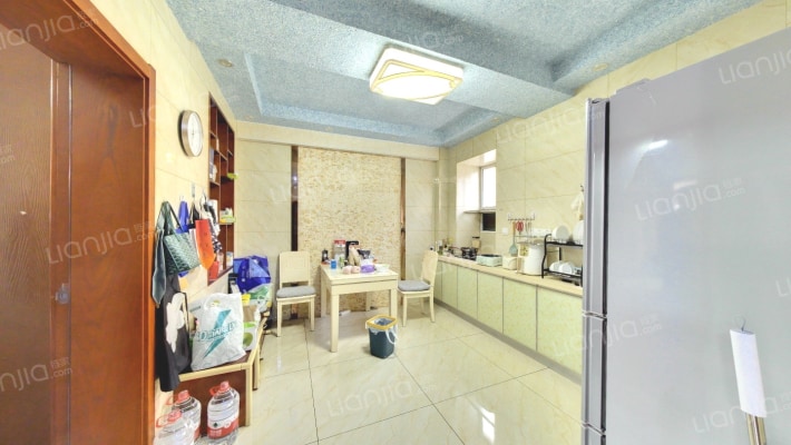 化建一村二手房实景图