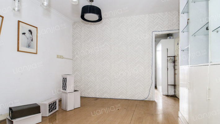 颐德名苑二手房实景图