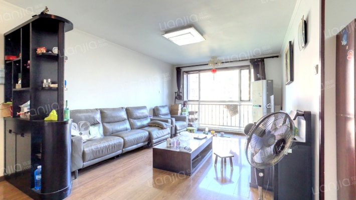 瑞新里小区二手房实景图